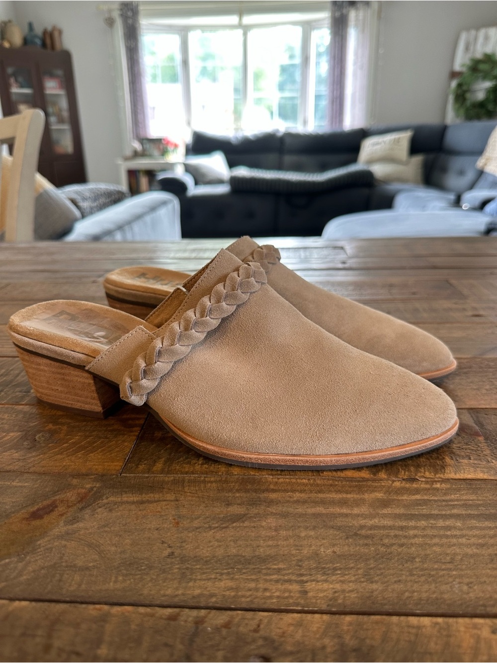 Hush Puppies Tan Suede Mule Slides size 9.5